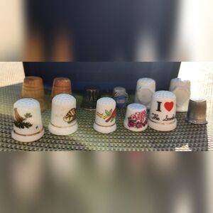Lot Of Assorted Vintage Thimbles (Some State Souvenirs)